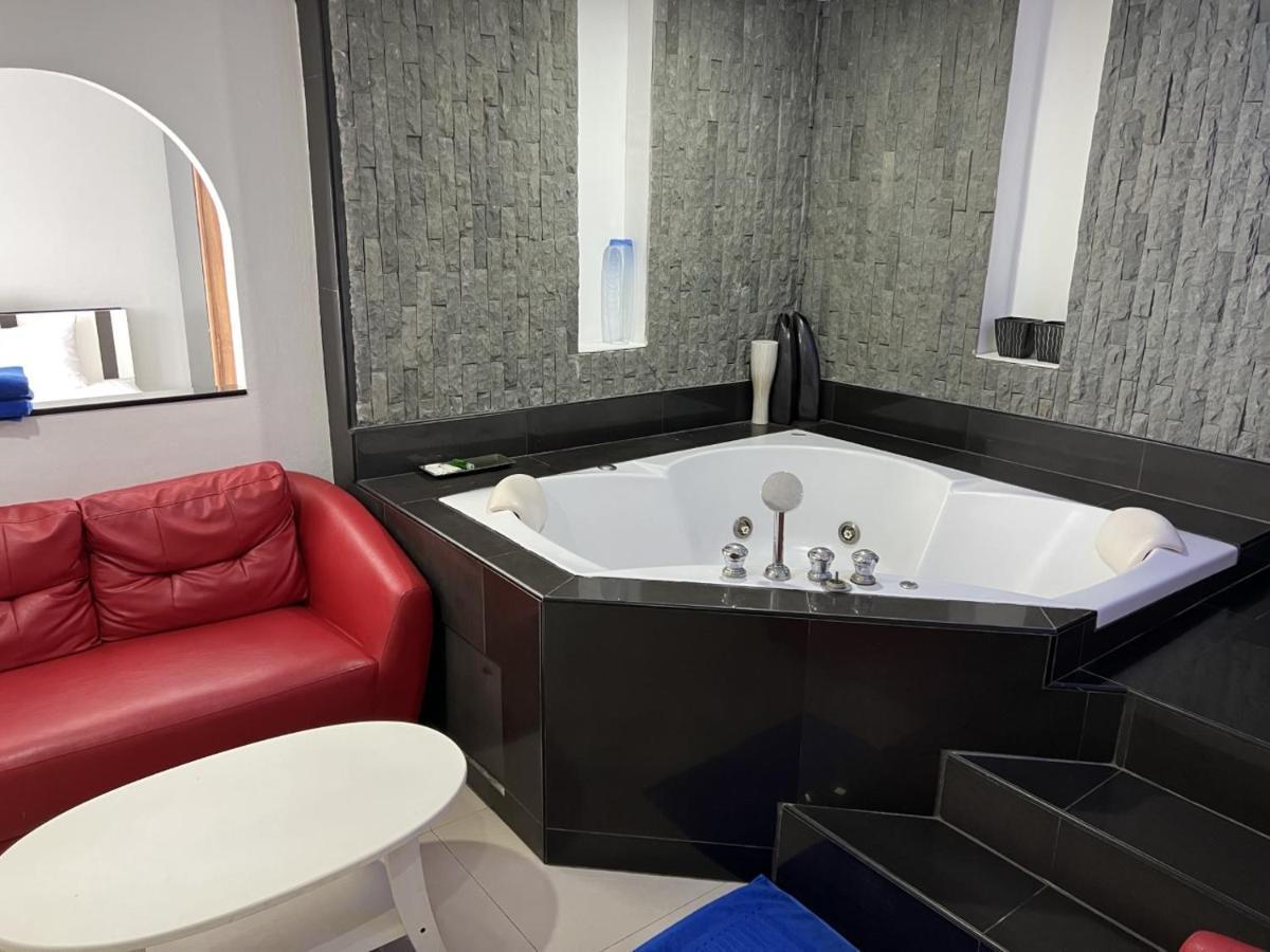 Galaxy Suites Pattaya Ngoại thất bức ảnh